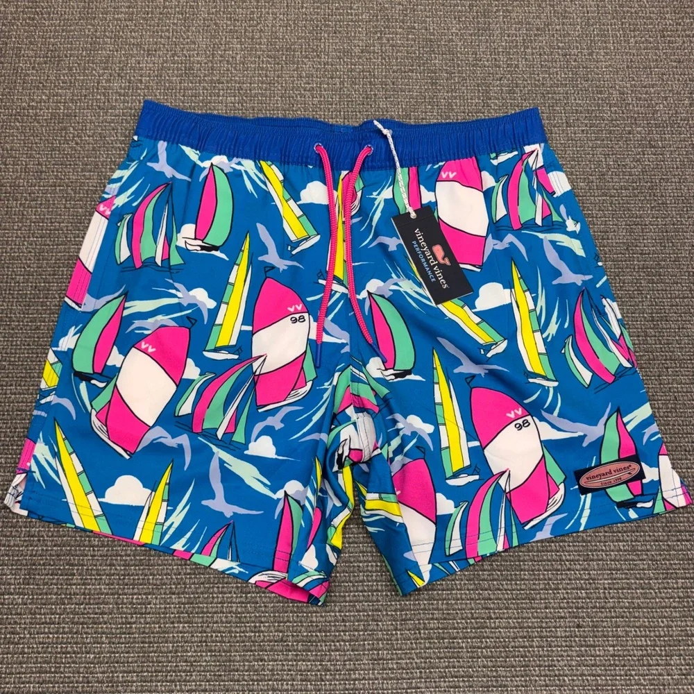 Vineyard Vines Mens 7 Inch Printed Chappy Sailboat Swim Trunks Blue Medium NEW